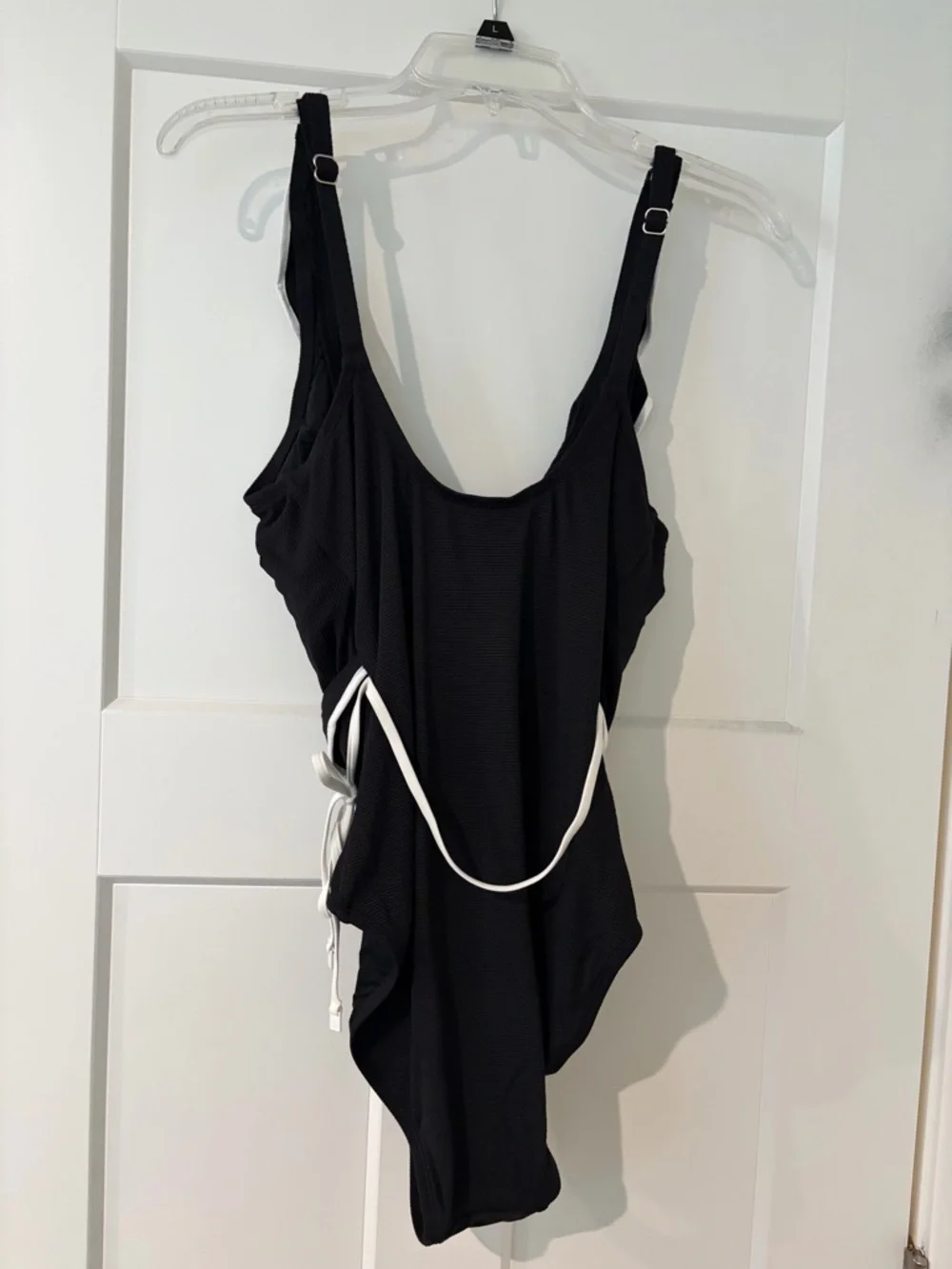 TOMMY BAHAMA WOMENS ISLAND CAYS 1 PIECE SWIMSUIT SIZE 12 BLACK/WHITE NWT! - Picture 4 of 5